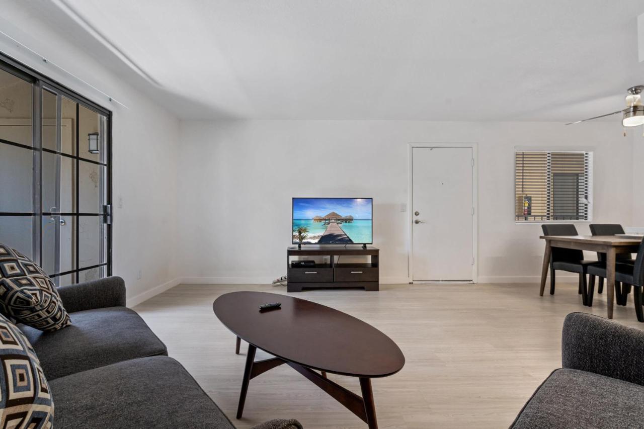 Newly Renovated 2Br Apartment W Pool By Stay Gia Phoenix Ngoại thất bức ảnh